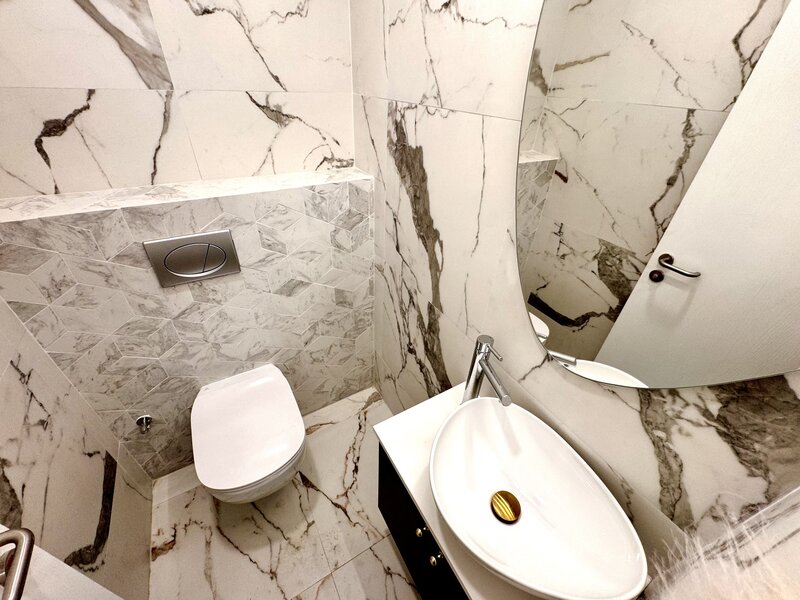 Lacul Tei, Spatiu comercial, 150 mp  TVA 0%, Barbu Vacarescu, Nou, Lux